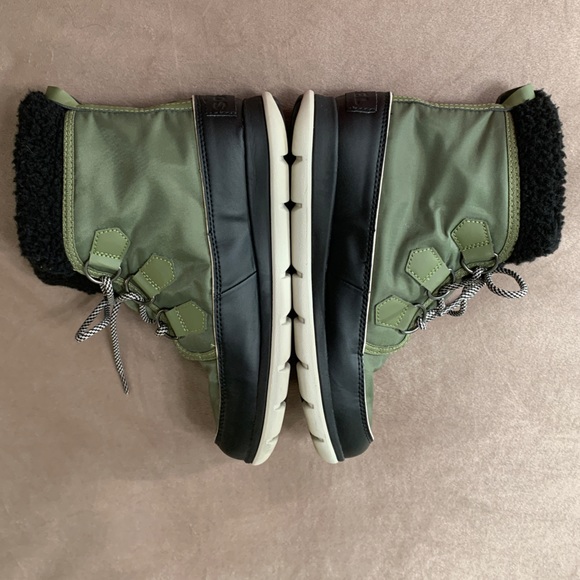 Sorel Explorer Carnival Boots - Picture 2 of 9